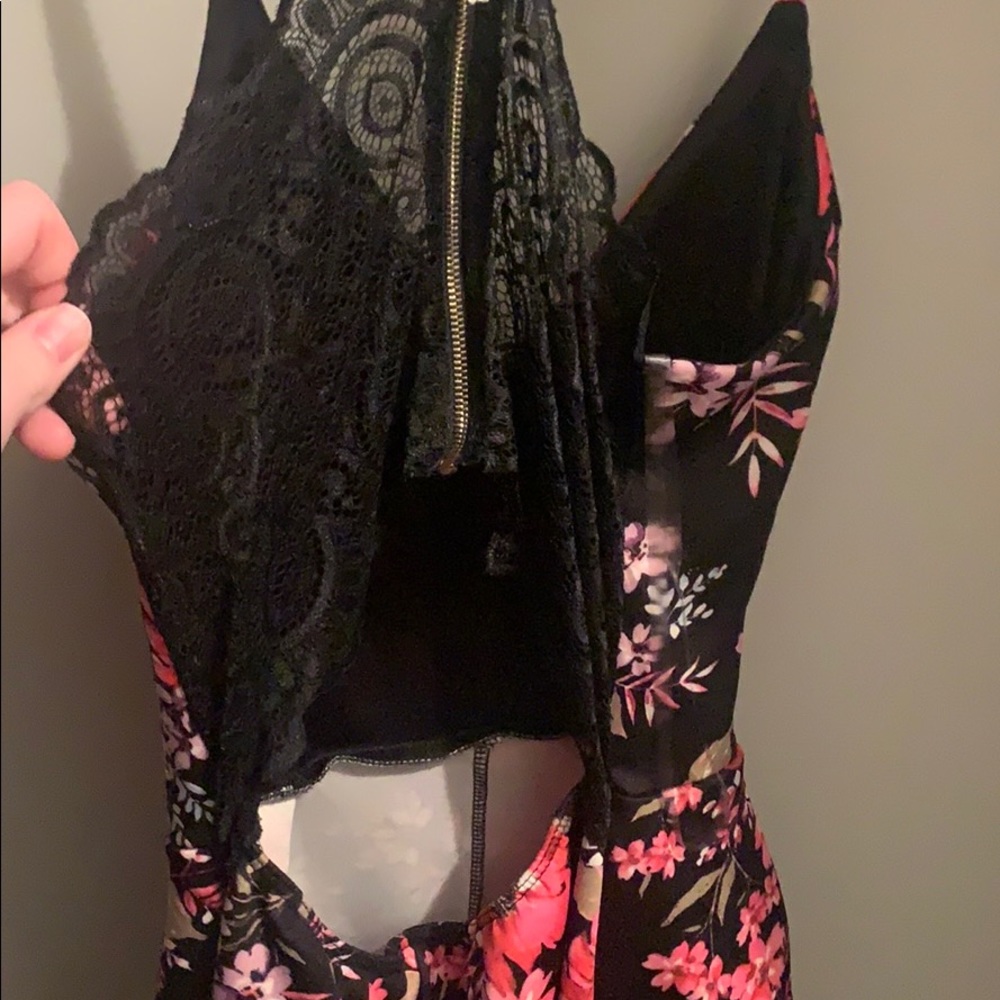 romper - Picture 2 of 2